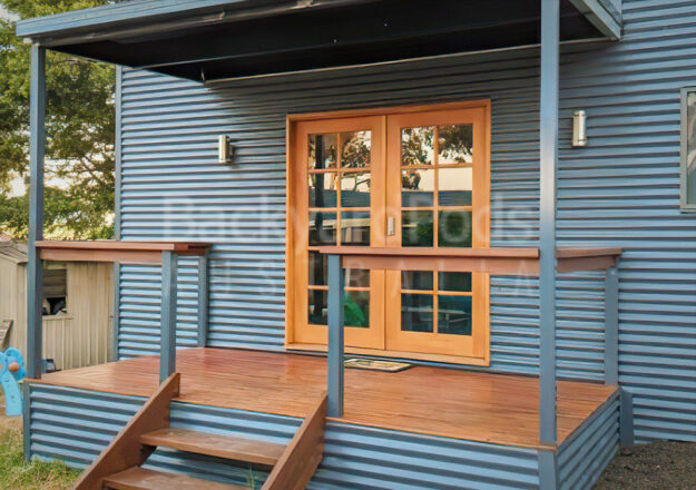 Ultimate 'man cave' with veranda in suburban Sunbury VIC