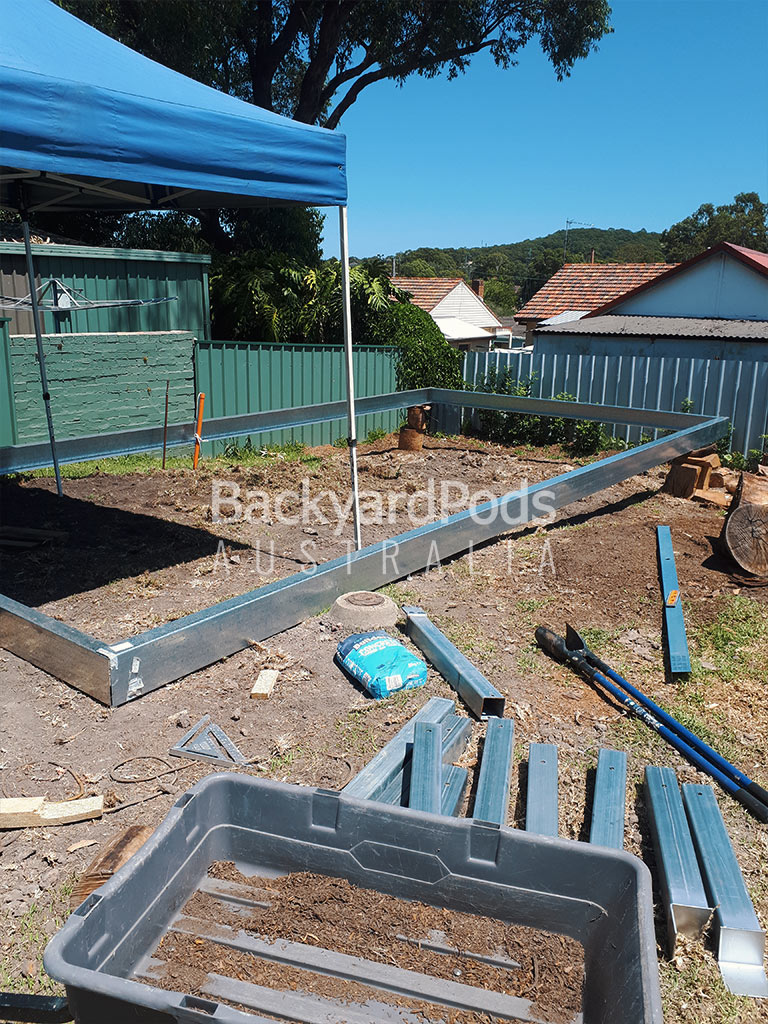 4.5m x 8m hobby photographers' studio and darkroom, Belmont NSW