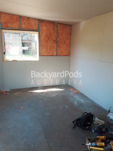 4.5m x 8m hobby photographers' studio and darkroom, Belmont NSW