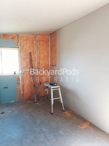 4.5m x 8m hobby photographers' studio and darkroom, Belmont NSW
