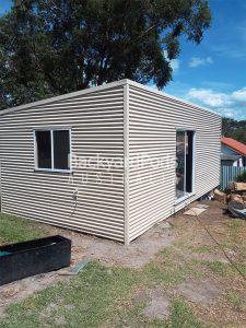 4.5m x 8m hobby photographers' studio and darkroom, Belmont NSW