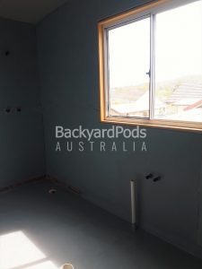 4.5m x 8m hobby photographers' studio and darkroom, Belmont NSW